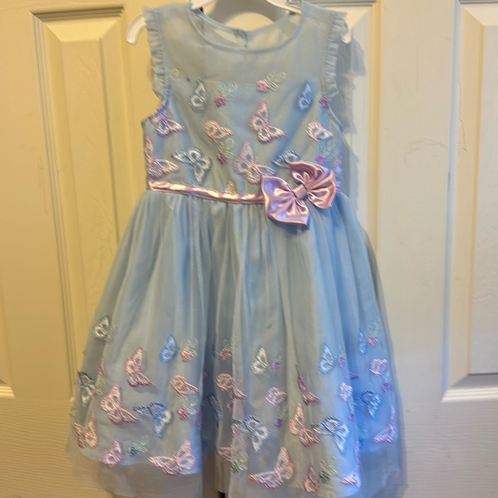 Girl dress size 5